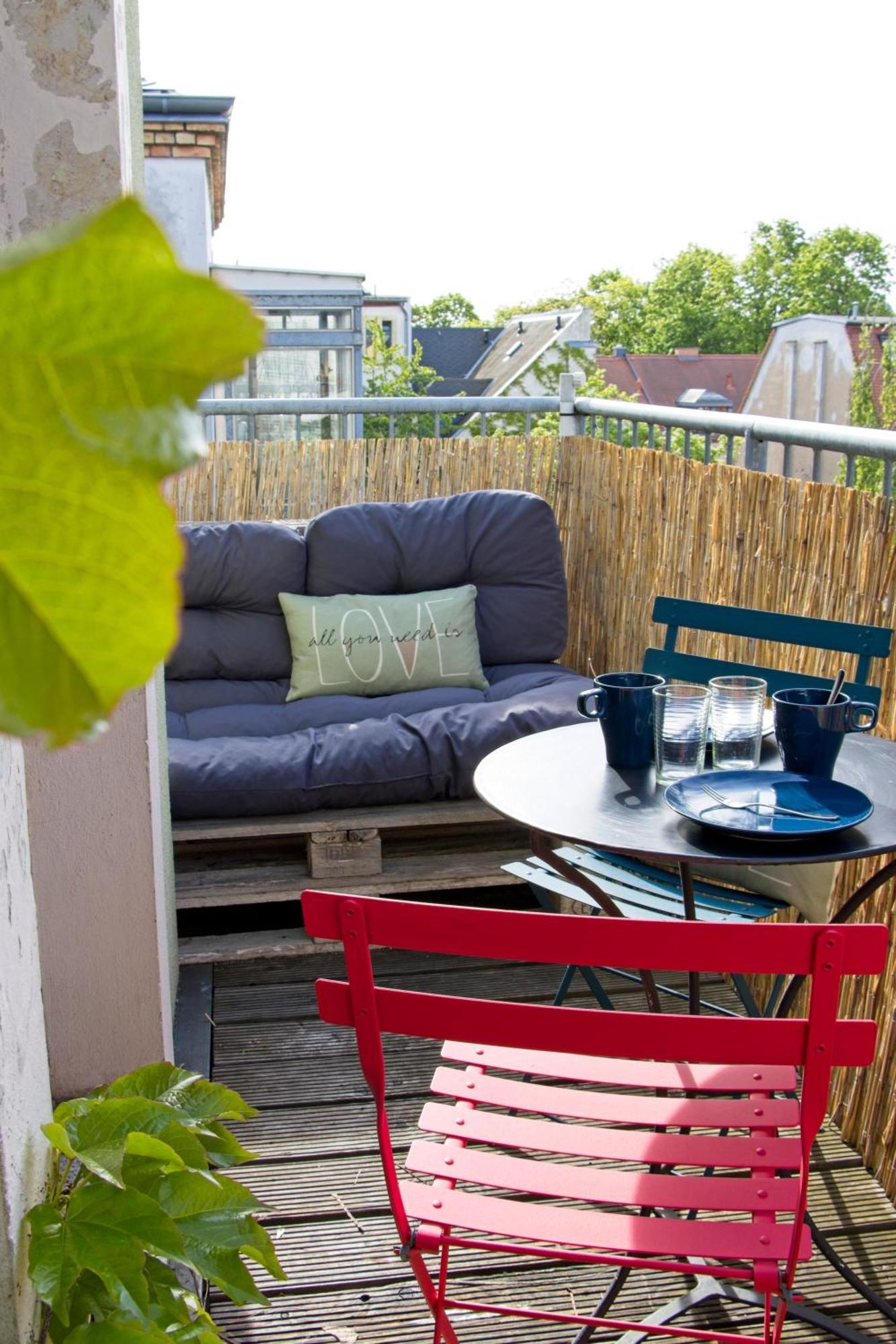 Neustadt-Aussicht - Grosse Wohnung Mit Balkon Dresden Exteriör bild